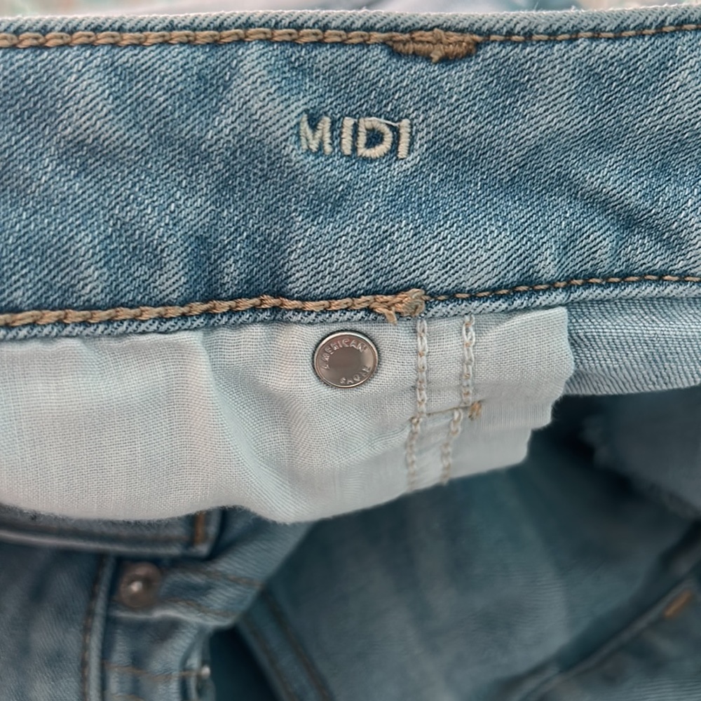 American Eagle Jean Shorts - Picture 3 of 4